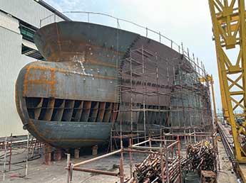 Forward Starboard Side (left)